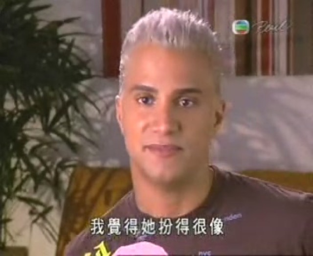 我覺得她扮得很像