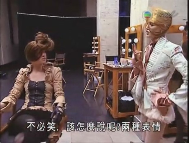 不必笑，該怎麼說呢？兩種表情