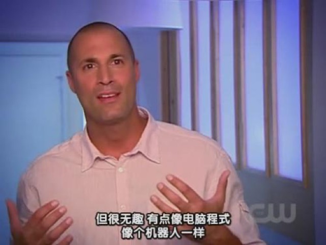 但很無趣　有點像電腦程式　像個機器人一樣