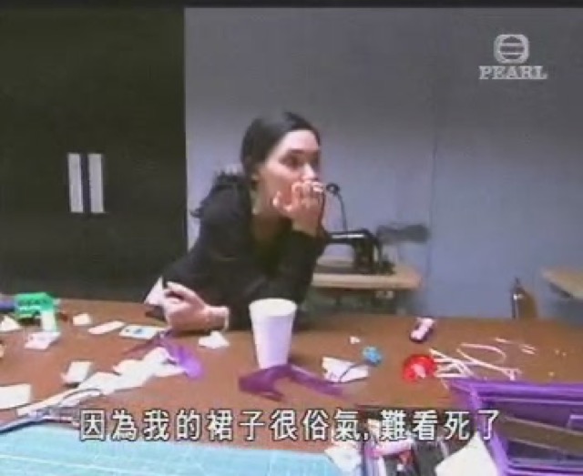 因為我的裙子很俗氣，難看死了