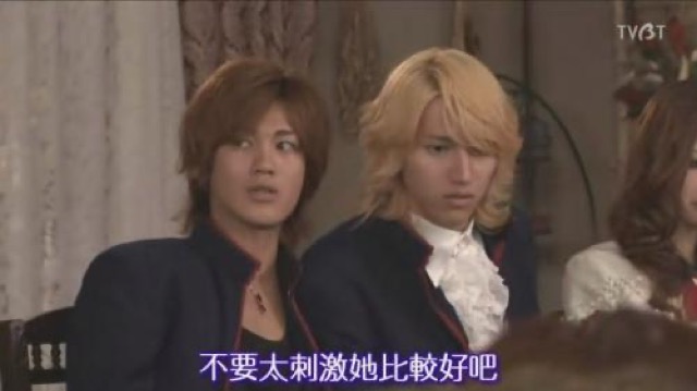 不要太刺激她比較好吧