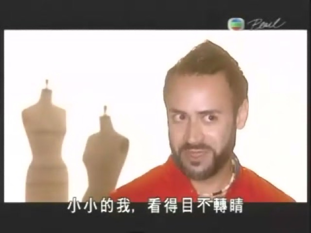 小小的我，看得目不轉睛