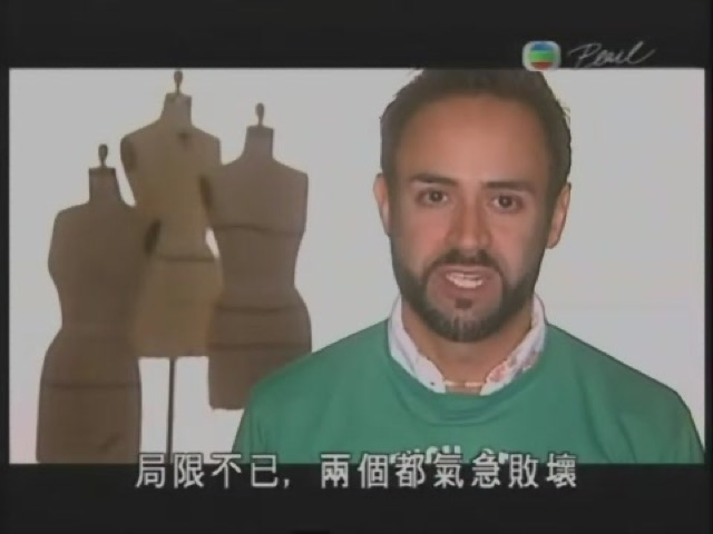 局限不已，兩個都氣急敗壞