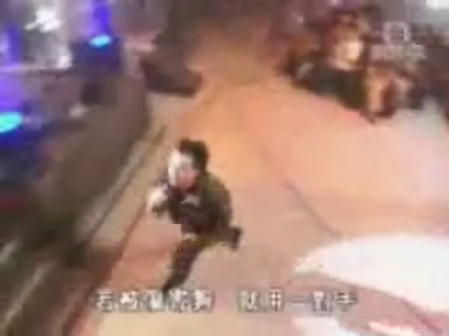 若被傷害夠　就用一對手