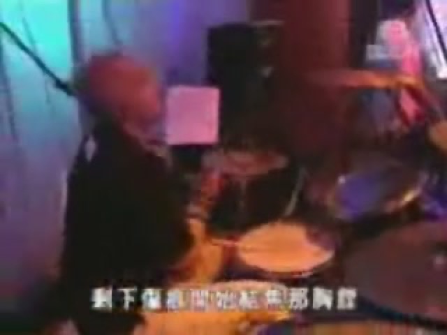 剩下傷痕開始結焦那胸膛