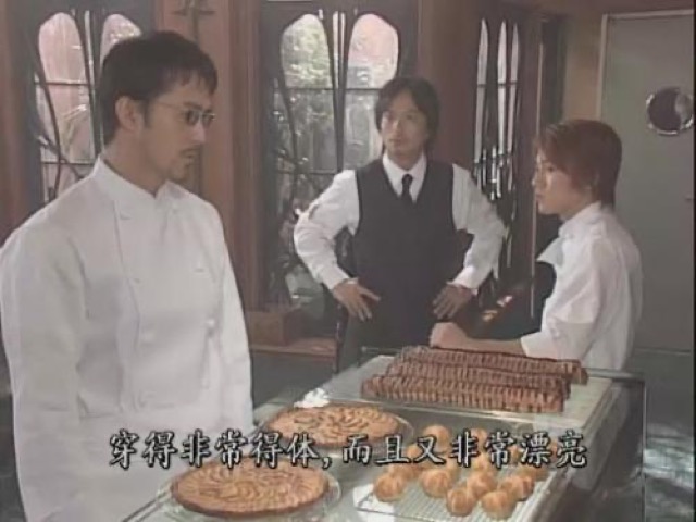 穿得非常得體，而且又非常漂亮