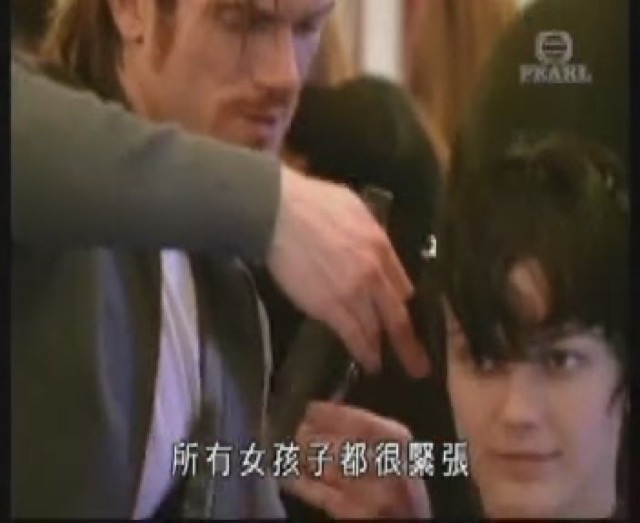 所有女孩子都很緊張